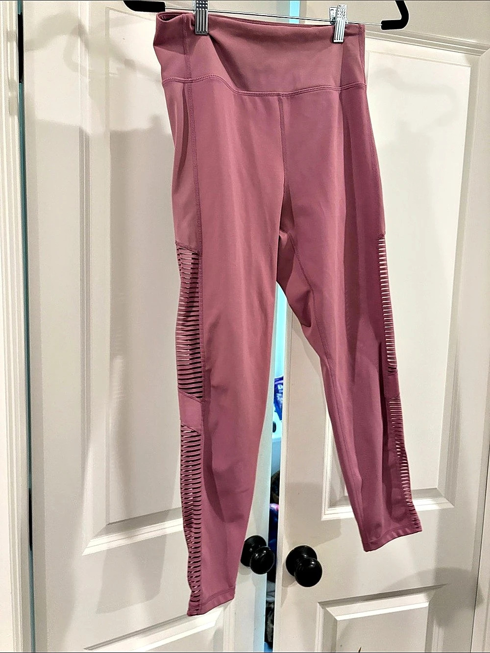 Walkpop Women'Small Side-Panel Leggings in Pink Size Small Like New